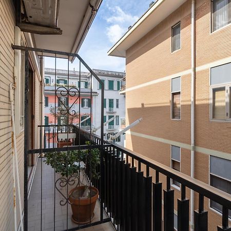 Starhost - Golden Suite Salerno Luaran gambar