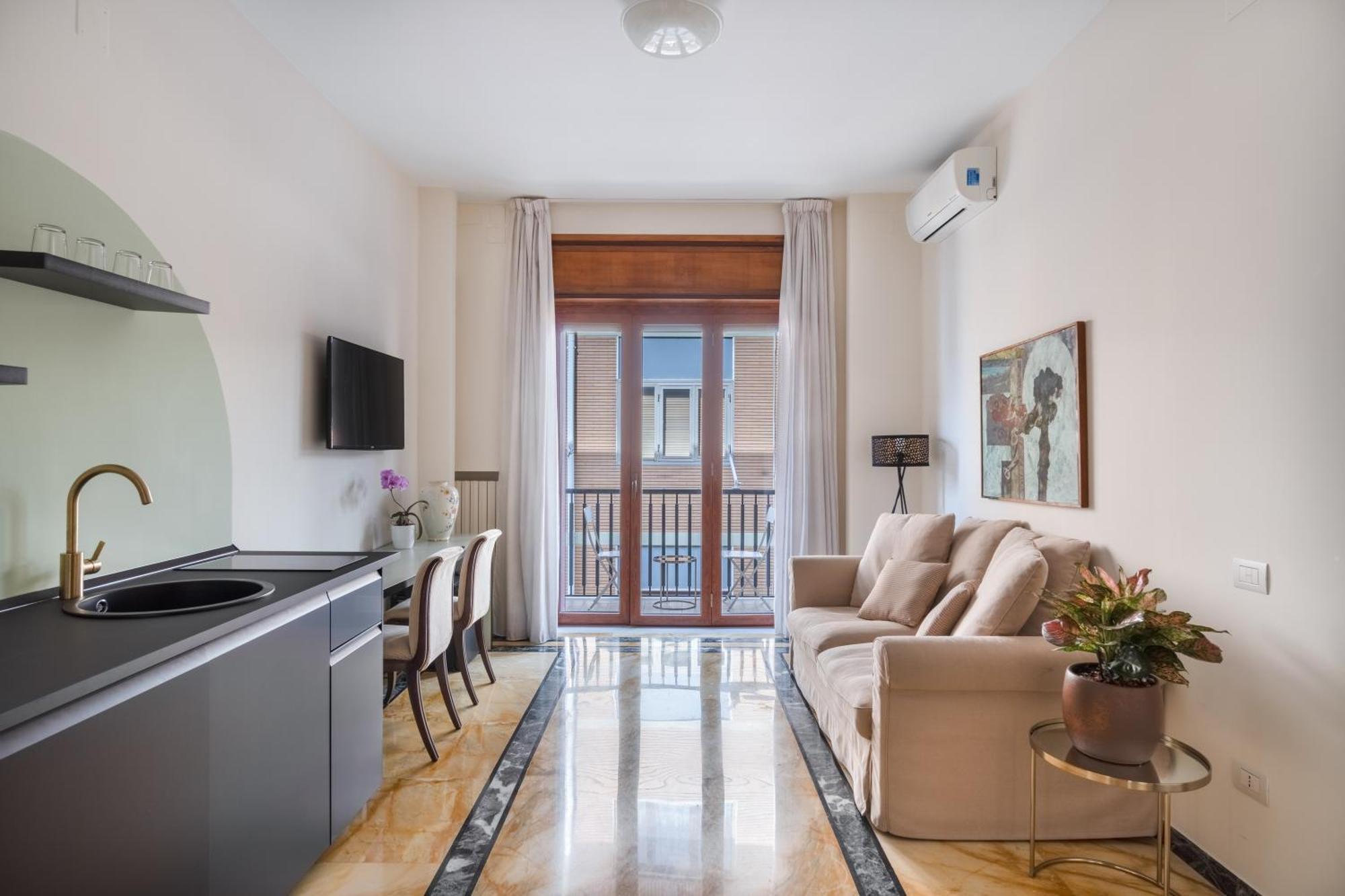 Starhost - Golden Suite Salerno Luaran gambar