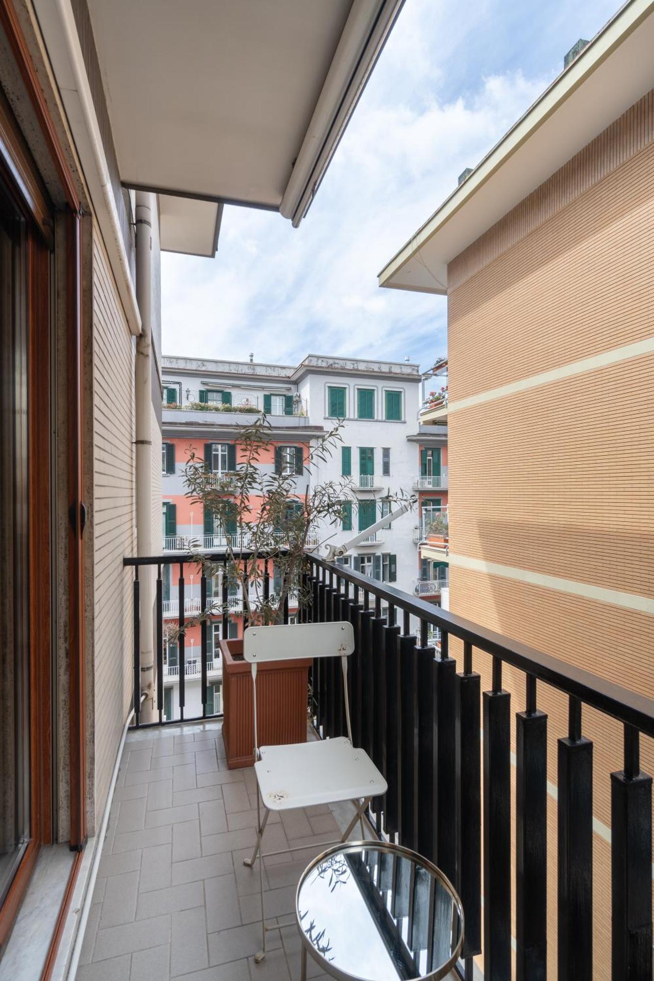 Starhost - Golden Suite Salerno Luaran gambar