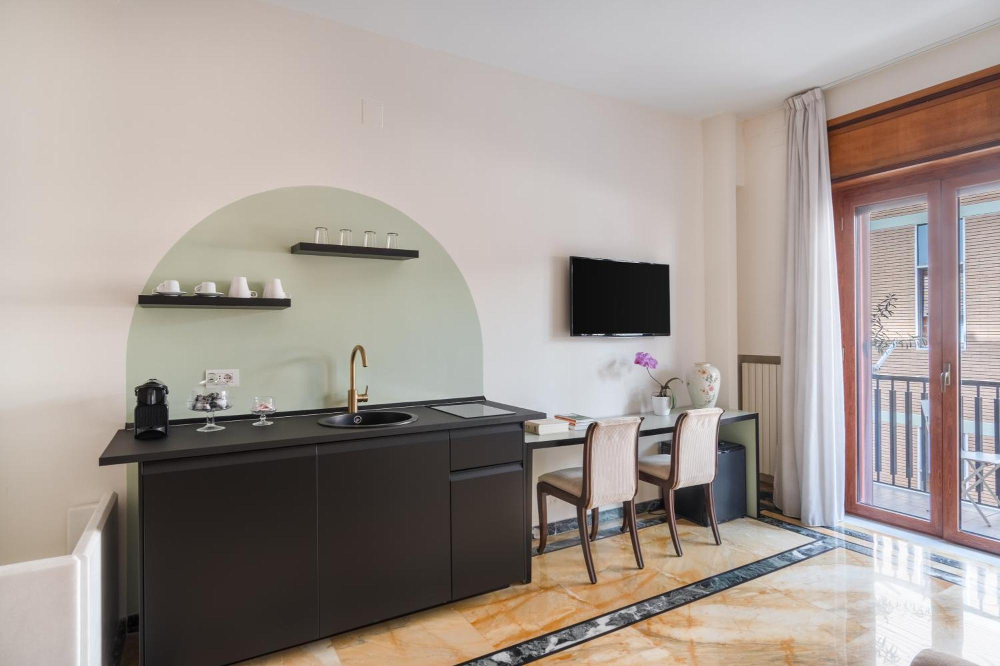 Starhost - Golden Suite Salerno Luaran gambar