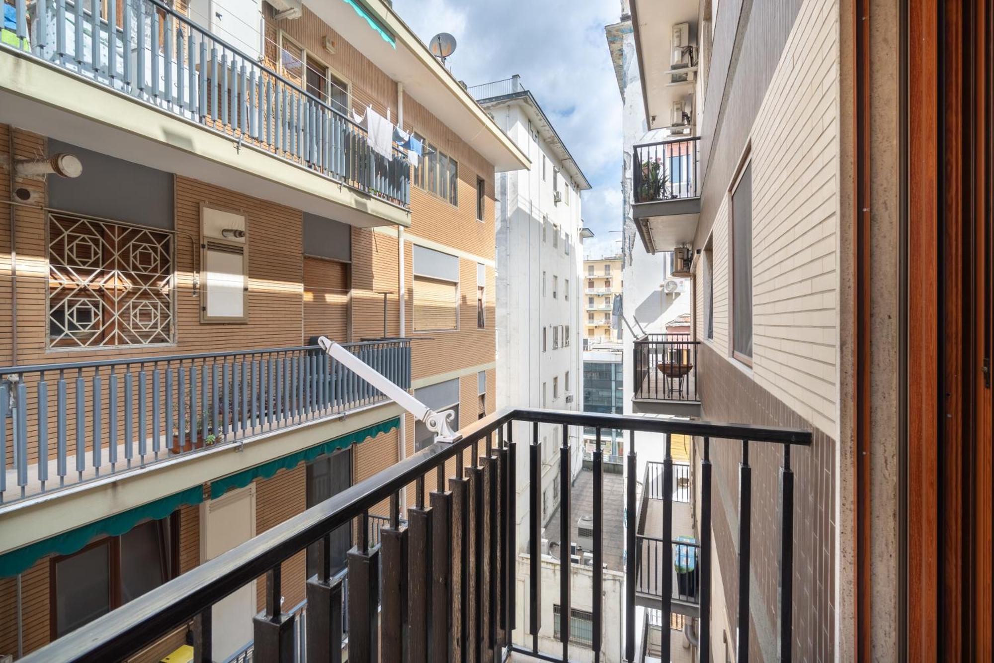 Starhost - Golden Suite Salerno Luaran gambar